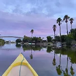Spacious Park Island Studio At The Lake