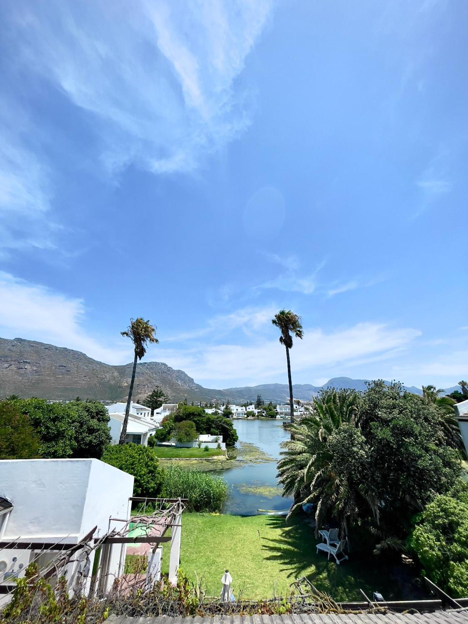 Apartment Spacious Park Island At The
